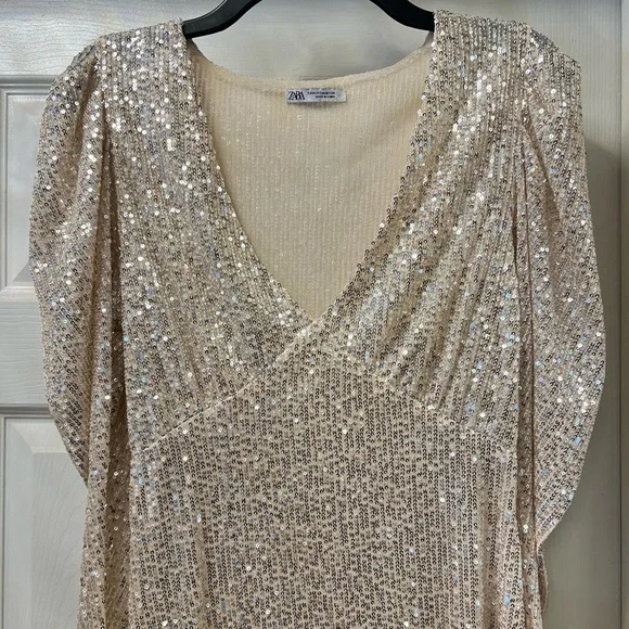 NEW ZARA SEQUIN GOLD COCKTAIL DRESS - Picture 3 of 12